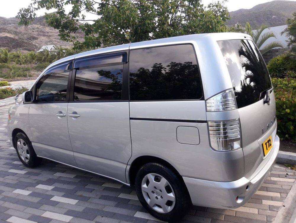 St. Kitts/Nevis Luxury Taxi & Tours Vehicles St. Kitts/Nevis Luxury